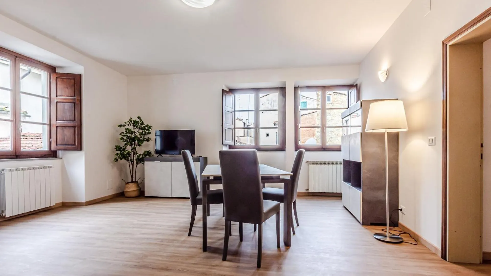Appartamento Loft Gatto Sul Tetto In Centro Storico Con Terrazza Arezzo